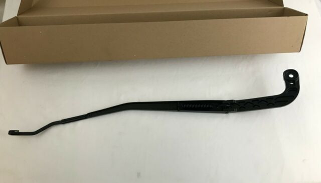 LR066988 - ÖN SİLECEK KOLU SAĞ (3.0L V6) - Land Rover