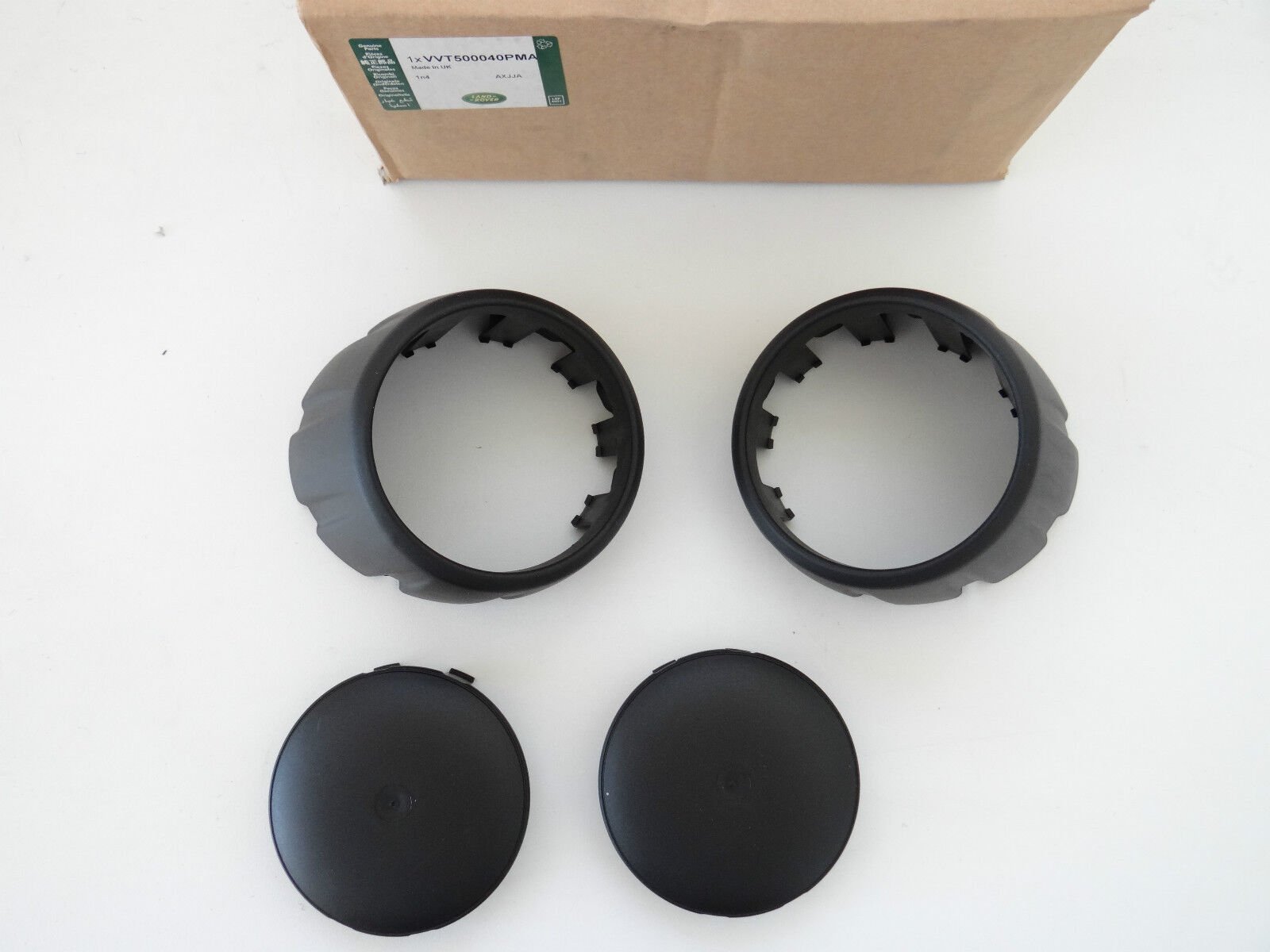 VVT500040PMA - SİS FAR ÇERÇEVE SETİ (TD4) - Land Rover