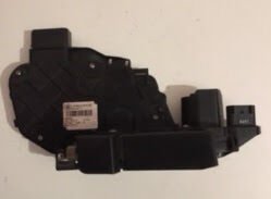 JDE38173 - ÖN KAPI KİLİDİ SOL (3.0/XF) - Jaguar