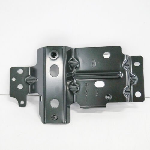 LR036846 - ÖN ÇAMURLUK ALT SACI SOL 3.0L V6 (VOGUE) - Land Rover