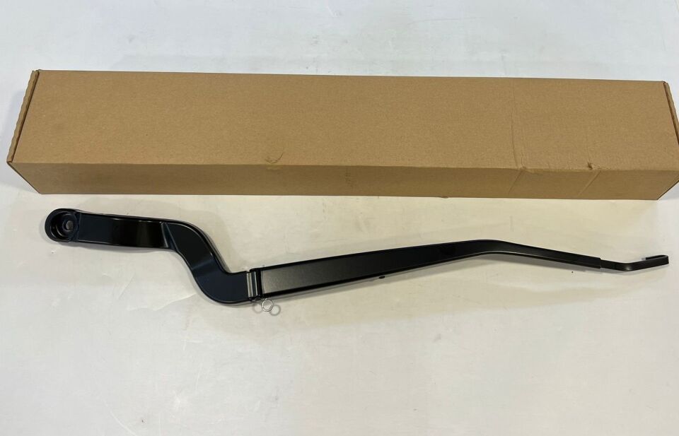 LR076843 - ÖN SİLECEK KOLU SOL (3.0L V6) - Land Rover