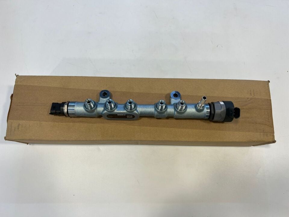 LR082273 - ENJEKTÖR KÜTÜĞÜ 2.0L DZL. (VELAR/DİSC.SPORT/DİSC.S5) - Land Rover