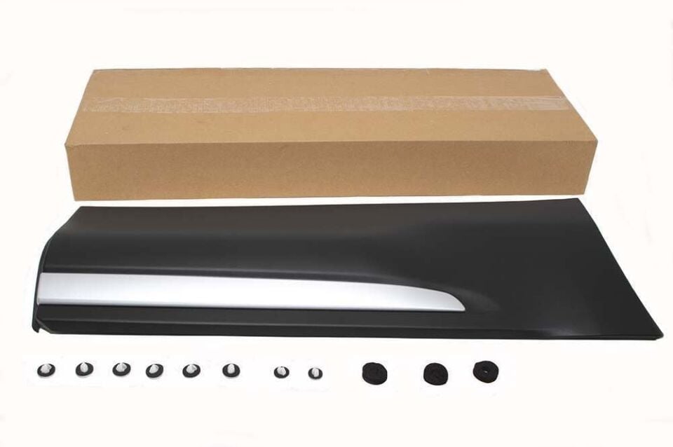 LR079524 - ARKA KAPI BAKALİT SAĞ (EVOQUE) - Land Rover