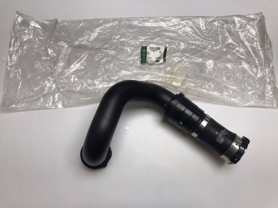 LR082427 - İNTERCOOLER/TURBO BORU(DİSCO-5/RRS/NEW DEF.) - Land Rover