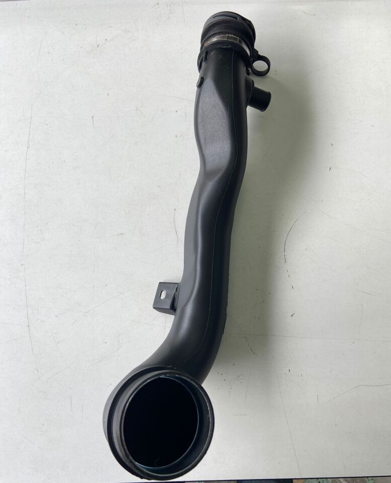 LR036465 - TURBO HORTUMU ALT SOL 3.0L V6 (VOGUE/SPORT) - Land Rover