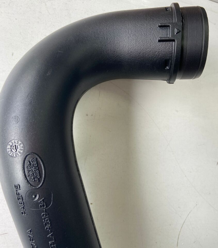 LR036465 - TURBO HORTUMU ALT SOL 3.0L V6 (VOGUE/SPORT) - Land Rover