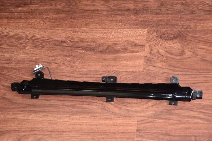 LR129796 - ARKA BAGAJ 3. STOP LAMBASI (NEW DEFENDER) - Land Rover