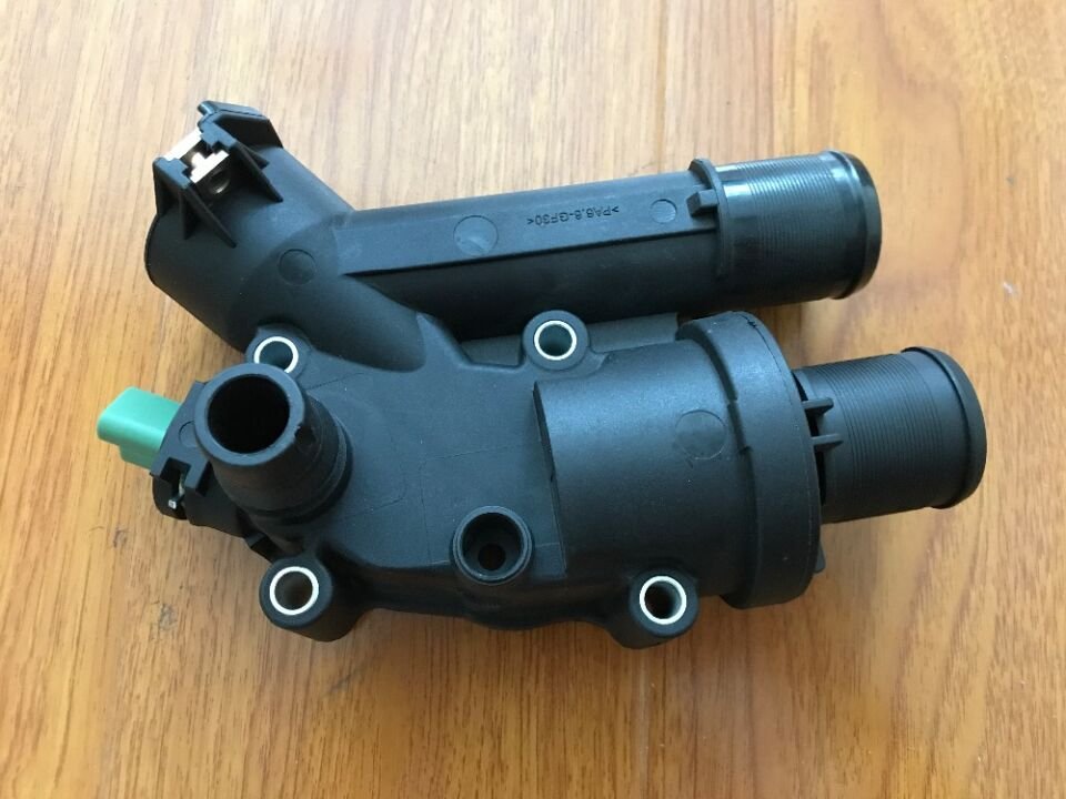 LR001312 - TERMOSTAT (2.2) - Dayco