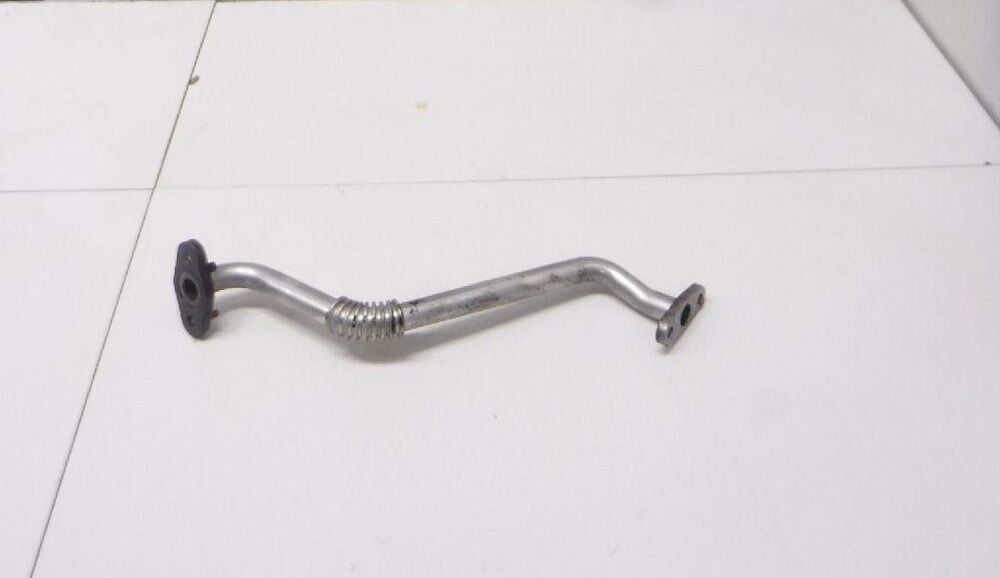 LR061978 - TURBO YAĞ BORUSU ALT 3.0 V6 DZL. (VOGUE/SPORT) - Land Rover