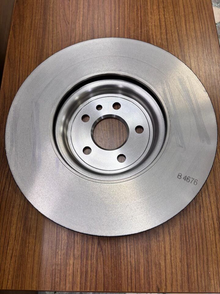 LR090685 - ÖN FREN DİSK/SIZE 18(VELAR) - Land Rover