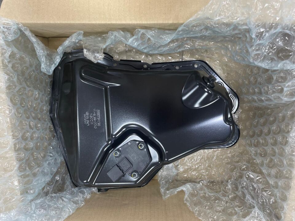 LR115654 - YAĞ KARTERİ (2.2/EVOGUE/DİSCO) - Land Rover