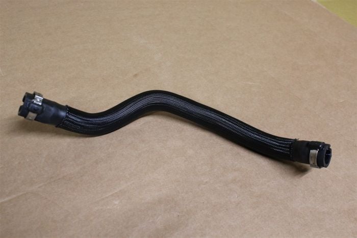 LR001264 - YAĞ SEPERATÖR ÜST HORTUM (2.2/EVOQUE) - Land Rover