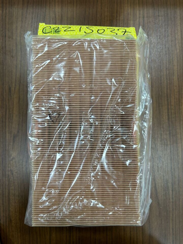 C2Z15037 - HAVA FİLTRESİ (5.0/XJ) - MAN