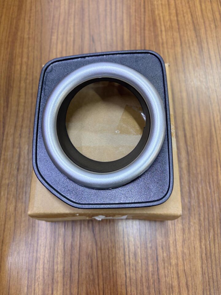 LR051338 - SİS FAR ÇERÇEVESİ SAĞ (DİSC.S4) - Kyburg