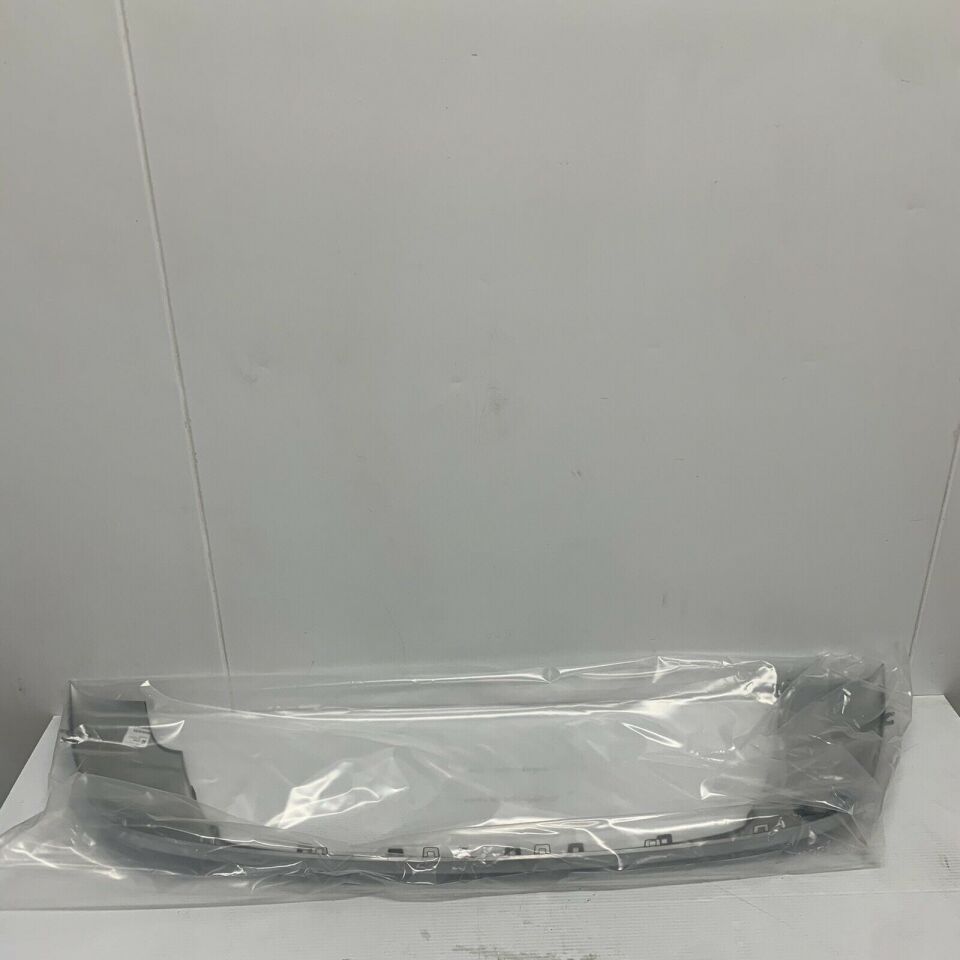 LR093572 - ARKA TAMPON EGZOZ DIŞ KAPAK (VELAR) - Land Rover