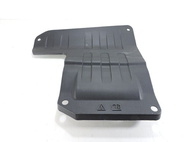 LR124277 - AKÜ KAPAĞI ÜST (EVOQUE) - Land Rover