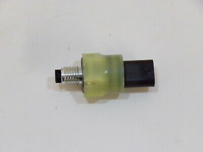 LR135718 - YAĞ MÜŞİRİ (2.0L/DİSCO/5/EVOQUE) - Land Rover