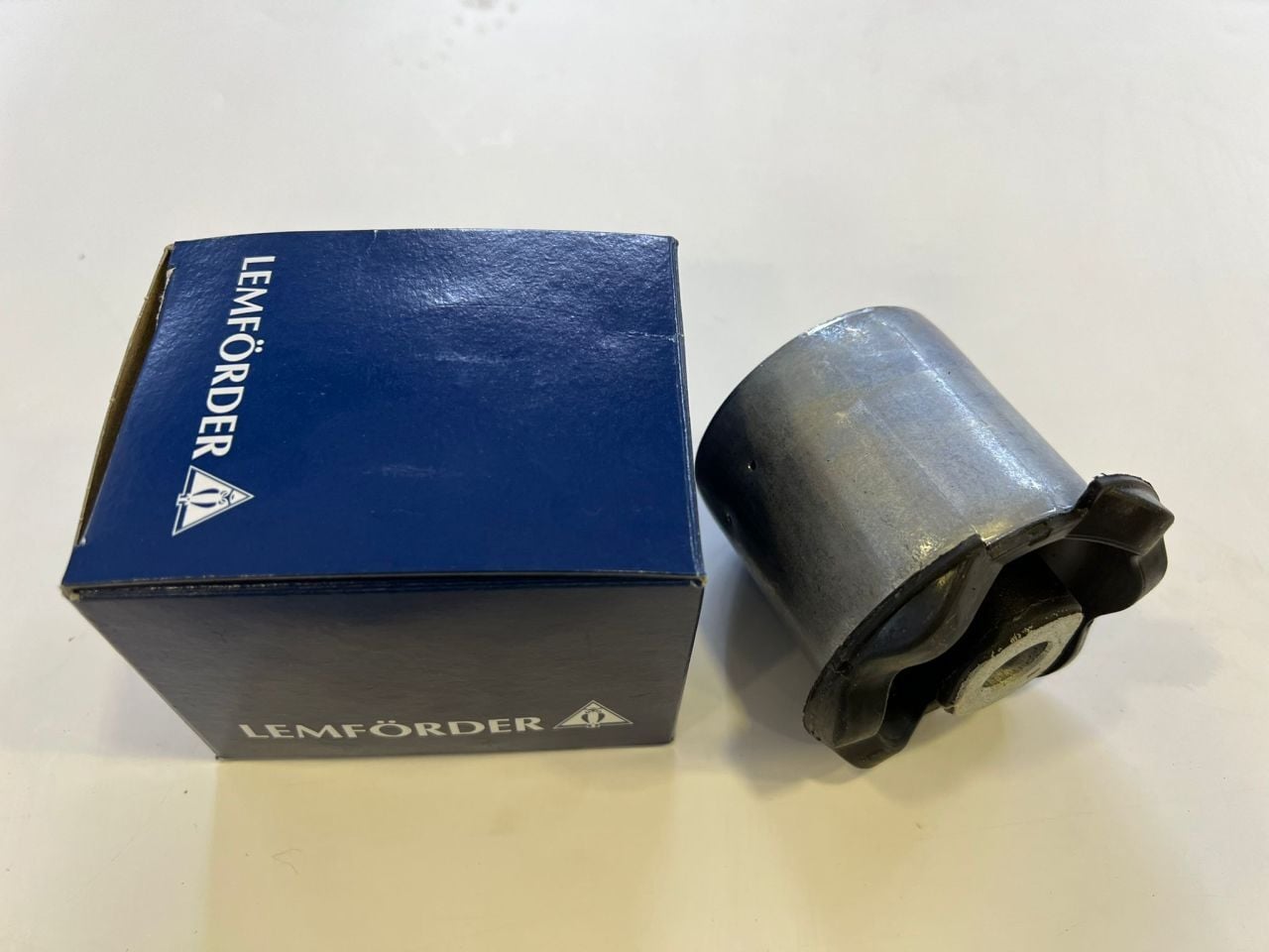 LR055291G - ÖN SALINCAK BURCU ARKA (2.7/3.0) - Lemförder