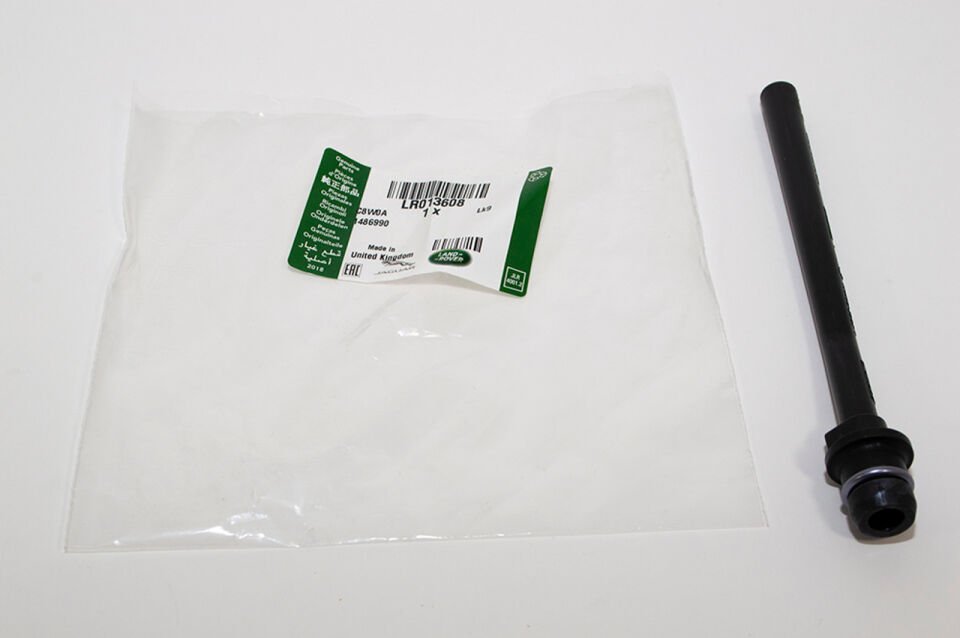 LR013608 - YAĞ KARTER HAVA BORUSU (3.0/SPORT) - Land Rover