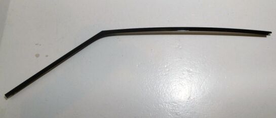 LR034038 - ÖN KAPI ÜST ÇITA SAĞ 3.0L V6 - Land Rover