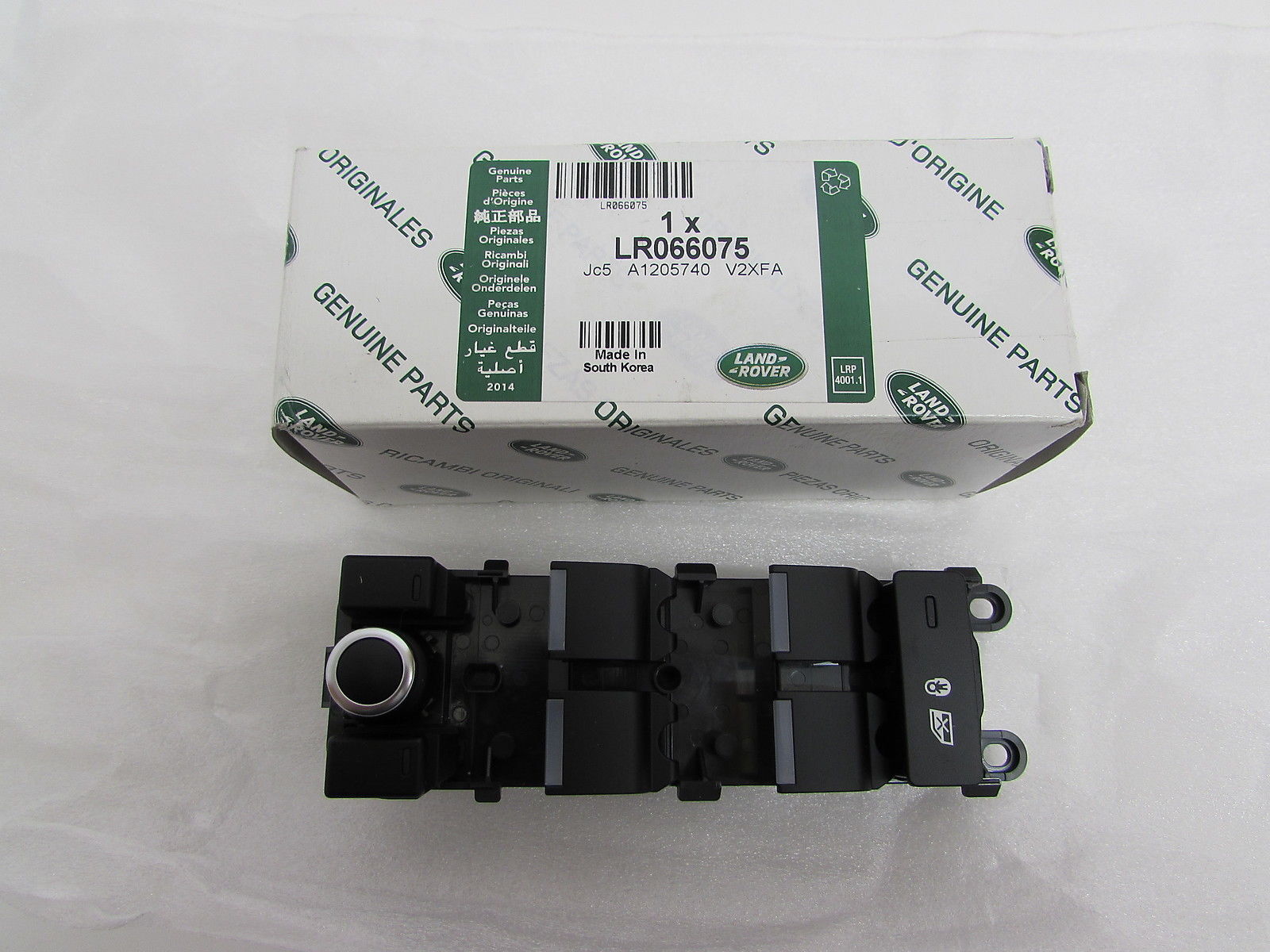 LR186660 - CAM DÜĞME PANELİ (3.0L V6/SPORT) - Land Rover