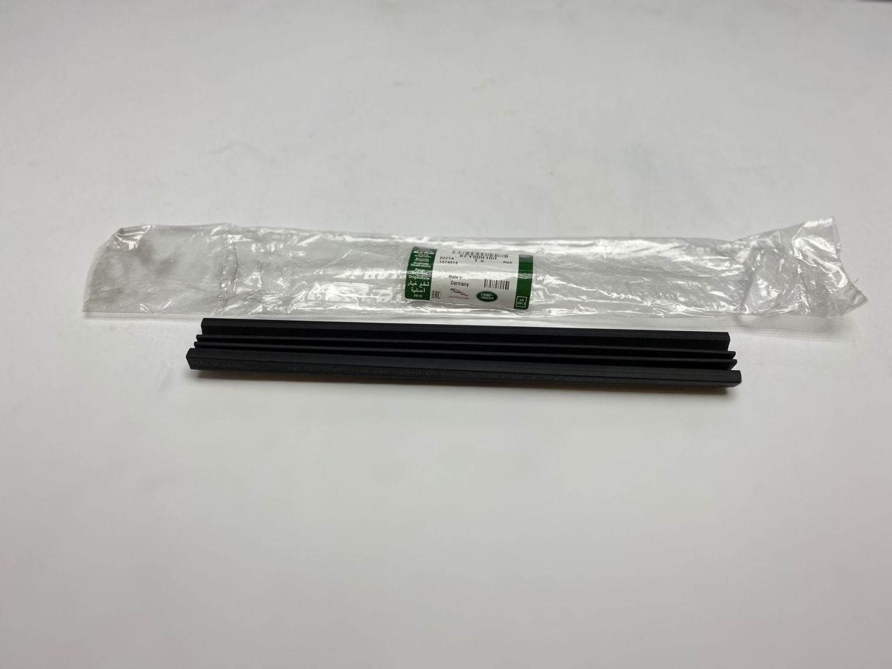 EFY500100 - SUNROOF PLASTIĞİ (2.7/3.0) - Land Rover