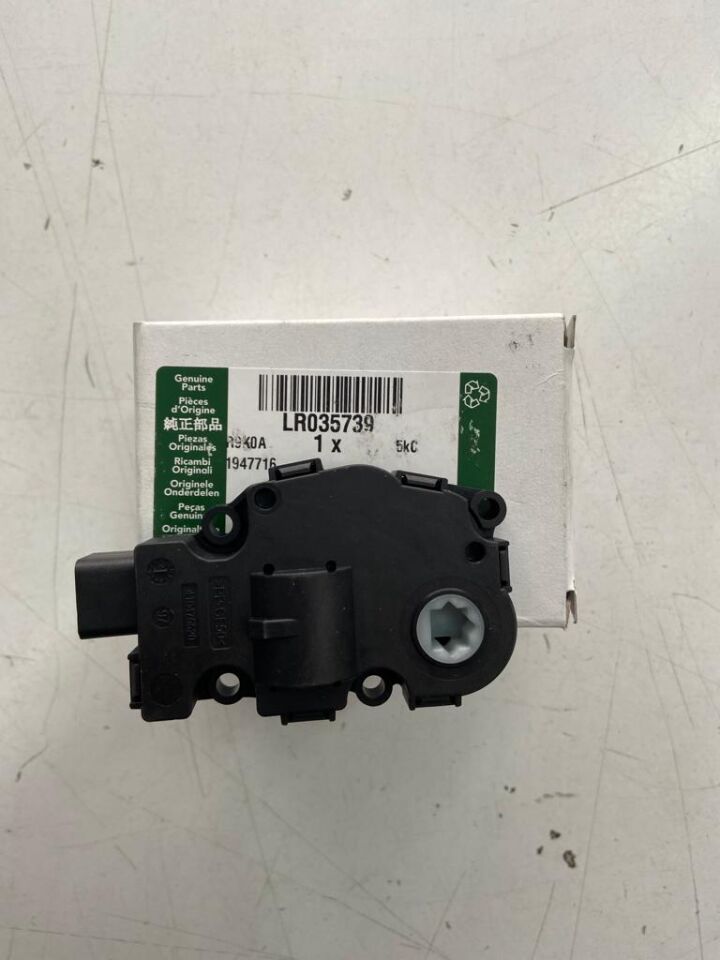 LR035739 - KALORİFER MOTORU (VOGUE/RRS 2013) - Land Rover