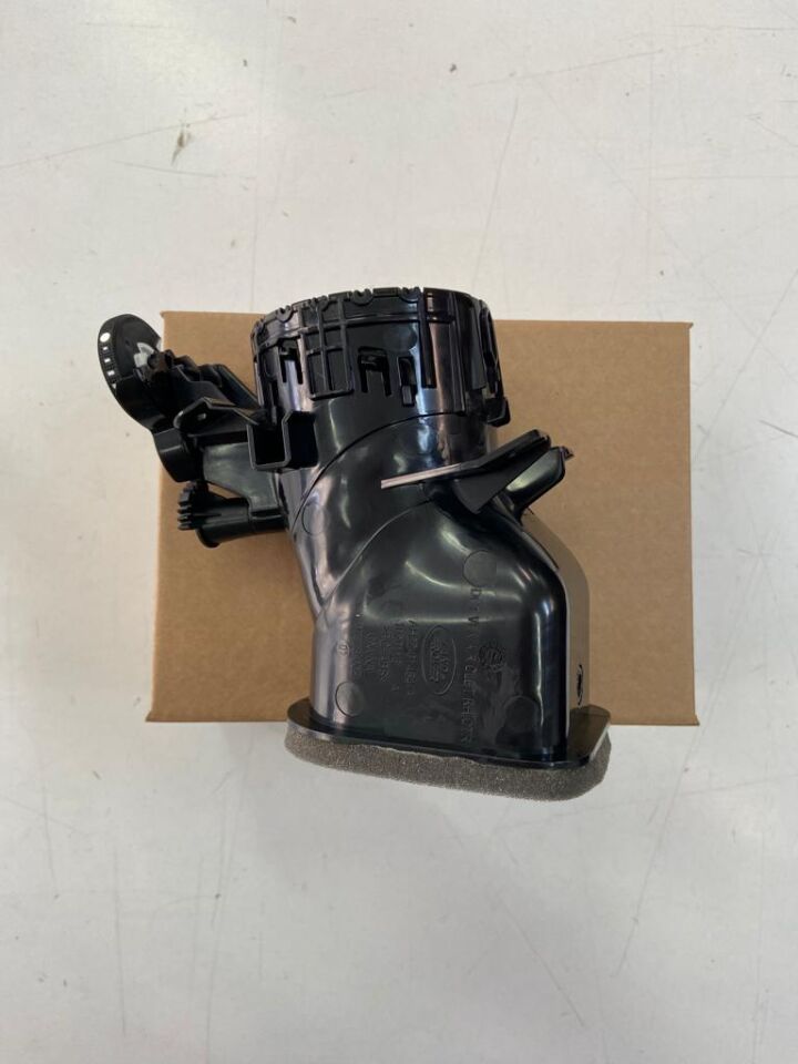 LR039080 - TORPİDO IZGARA İÇ SAĞ (NWD4) - Land Rover