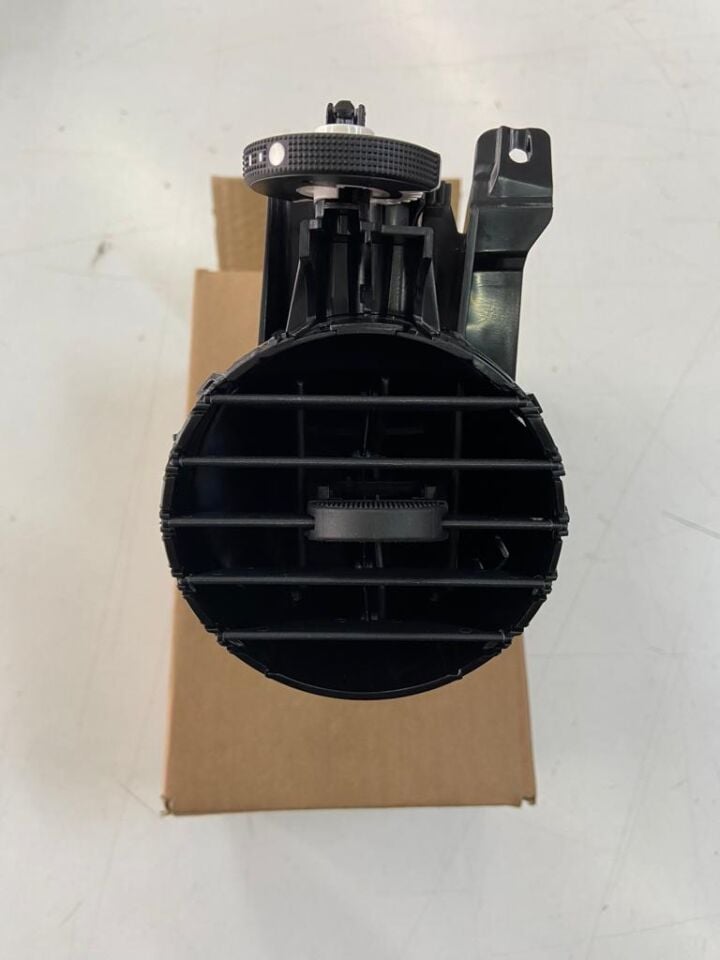 LR039082 - TORPİDO IZGARA SOL (NDW4) - Land Rover