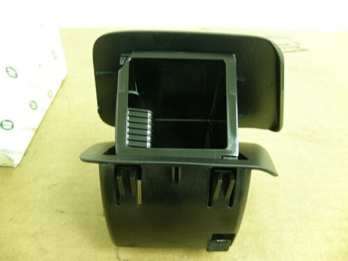 FKK500050PVA - ARKA KAPI KÜLLÜK SOL (3.0/4.4) - Land Rover