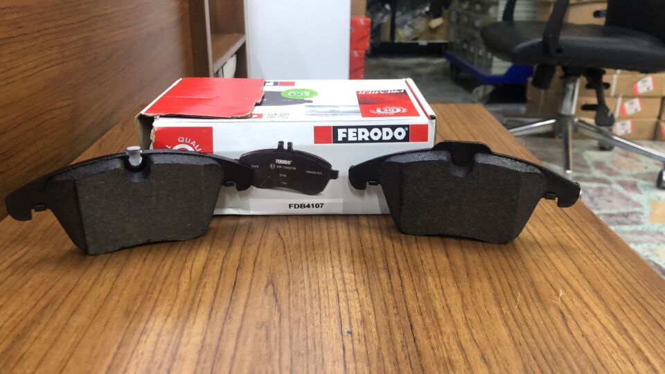 C2C42014 - ÖN BALATA (XF JAGUAR) - Delphi