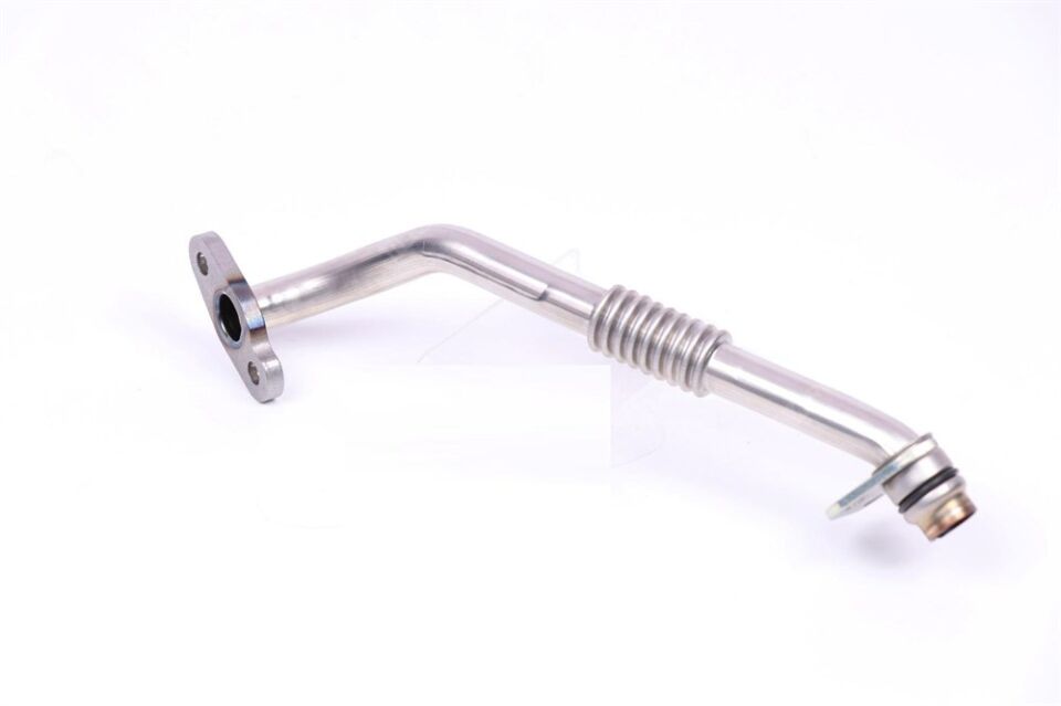 LR004696 - TURBO YAĞ ÇIKIŞ BORUSU 2.7 DZL. (SPORT/DİSC.S3/4) - Land Rover