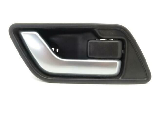 FVC500340WWE - ÖN KAPI İÇ AÇMA KOLU SAĞ (2.7) - Land Rover