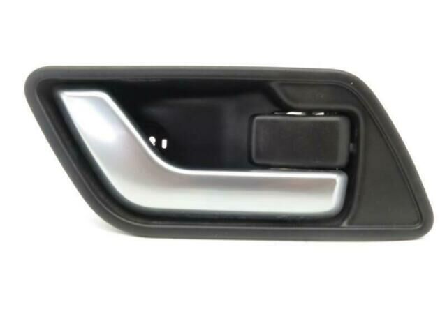 FVC500340WWE - ÖN KAPI İÇ AÇMA KOLU SAĞ (2.7) - Land Rover