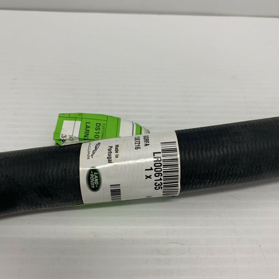 LR006135 - RADYATÖR ÜST HORTUMU (2.2/EVOQUE/FRELL.2) - Land Rover