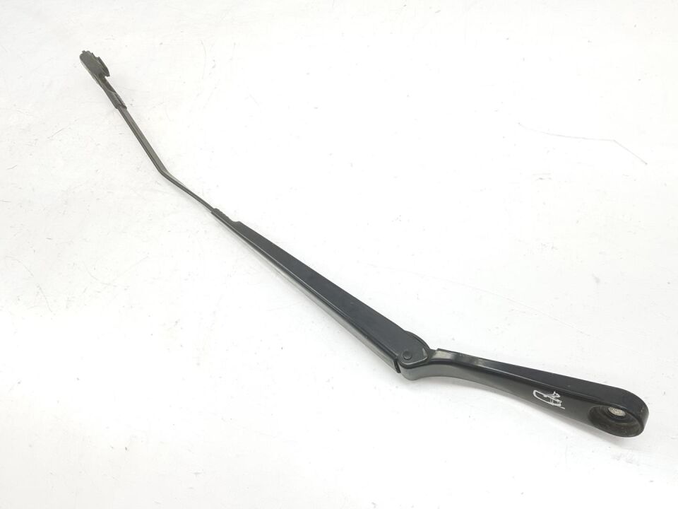 LR114644 - SİLECEK KOLU SAĞ YOLCU (NEW EVOQUE 19>) - Land Rover