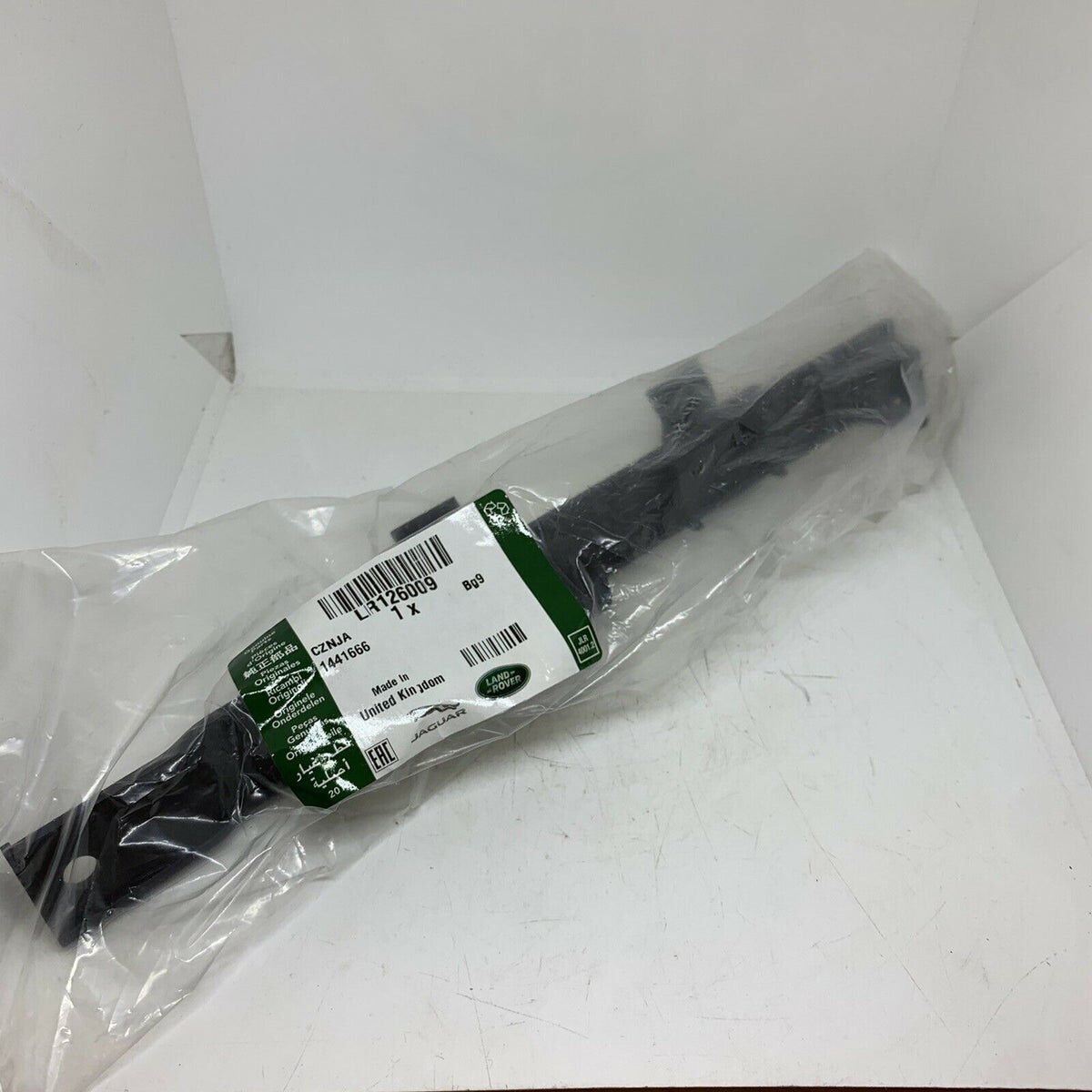 LR126009 - KLİMA RADYATÖR BRAKETİ UZUN (3.0L V6) - Land Rover