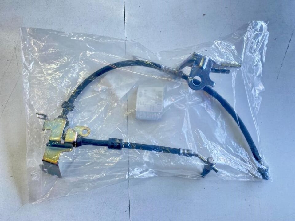 LR113969 - ÖN FREN HORTUMU SAĞ (3.0L V6/NEW DEF) - Land Rover