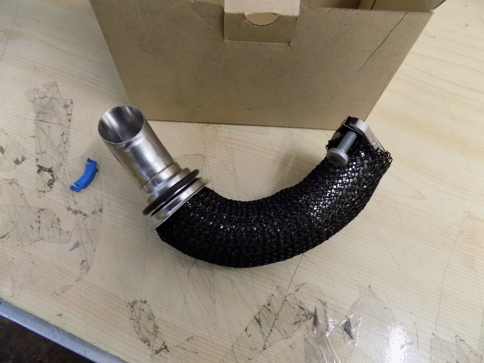 LR006965 - EGR BORUSU SOL 3.6 (VOGUE) - Land Rover