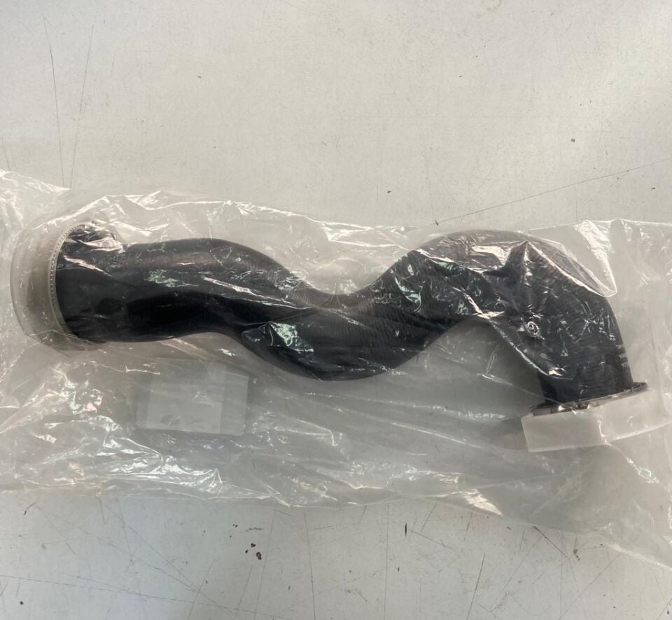 LR062463 - SHUT OF VALF GİRİŞ HORTUMU SOL (3.0L DZL/VOGUE/SPORT) - Land Rover