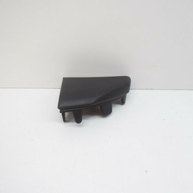 LR010637 - ARKA ÇAMURLUK DODİK KAPAK SAĞ (DİSC.S3-4) - Land Rover
