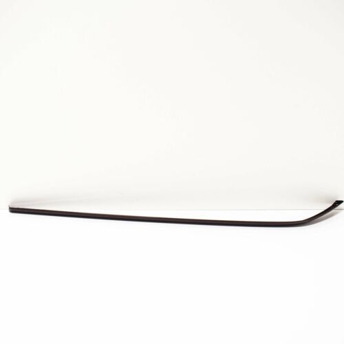 LR035338 - ARKA ÇAMURLUK CAM ALT ÇITASI SAĞ (EVOQUE) - Land Rover