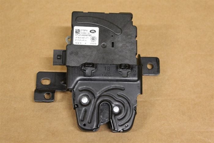 LR072586 - BAGAJ KİLİDİ ALT SOL (3.0/VOGUE/2013) - Land Rover