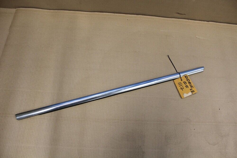 LR048558 - ARKA CAM ÇITASI ÜST SAĞ (EVOGUE) - Land Rover