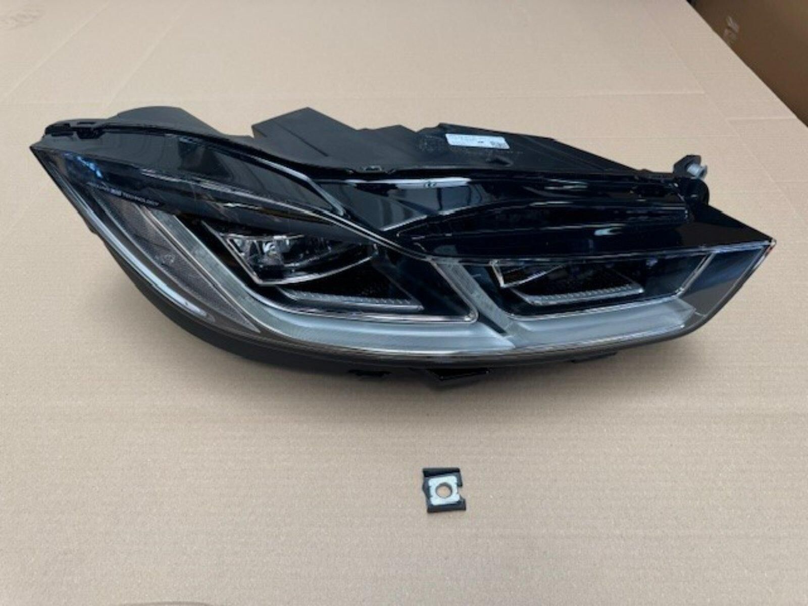 T4K19699 - ÖN FAR SAĞ (I-PACE) - Jaguar