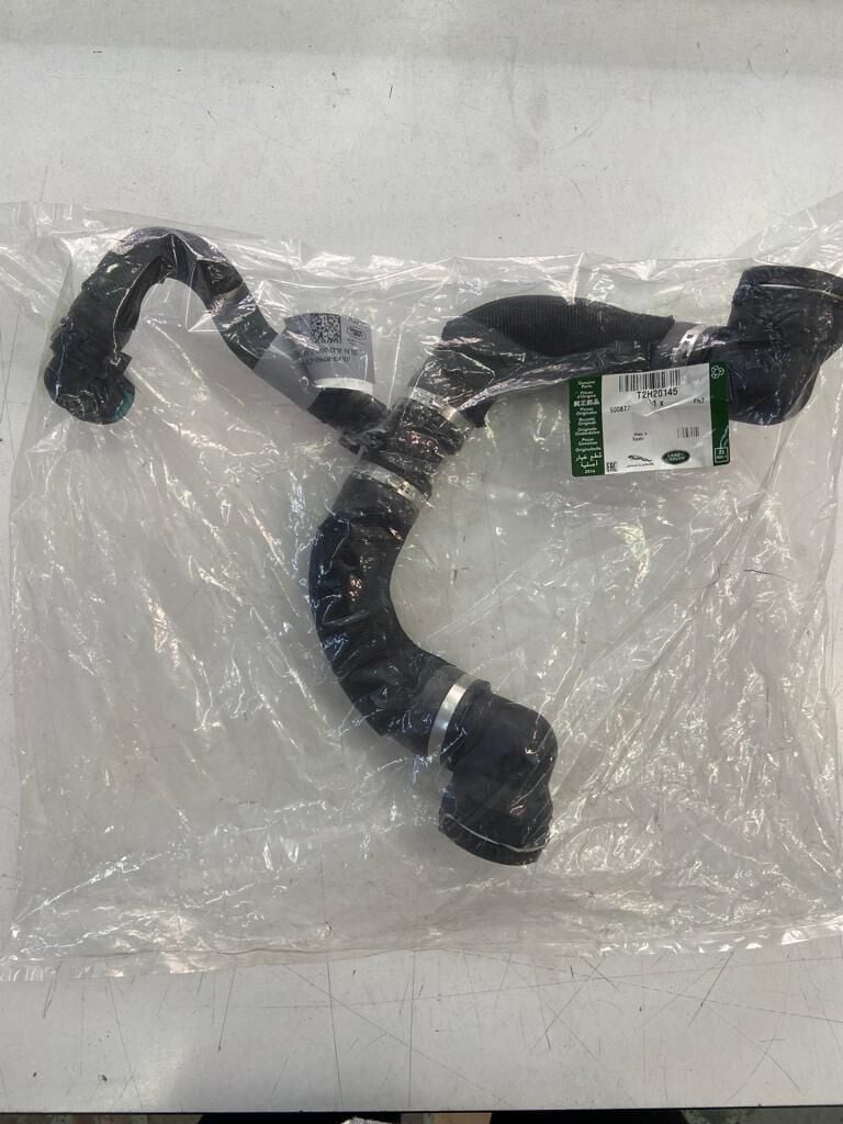 T2H20145 - RADYATÖR ÜST HORTUMU (XE/ALL NEW XF) - Jaguar