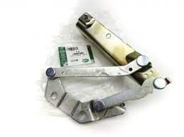 LR001562 - KAPUT MENTEŞE SAĞ (2.2/EVOQUE) - Land Rover