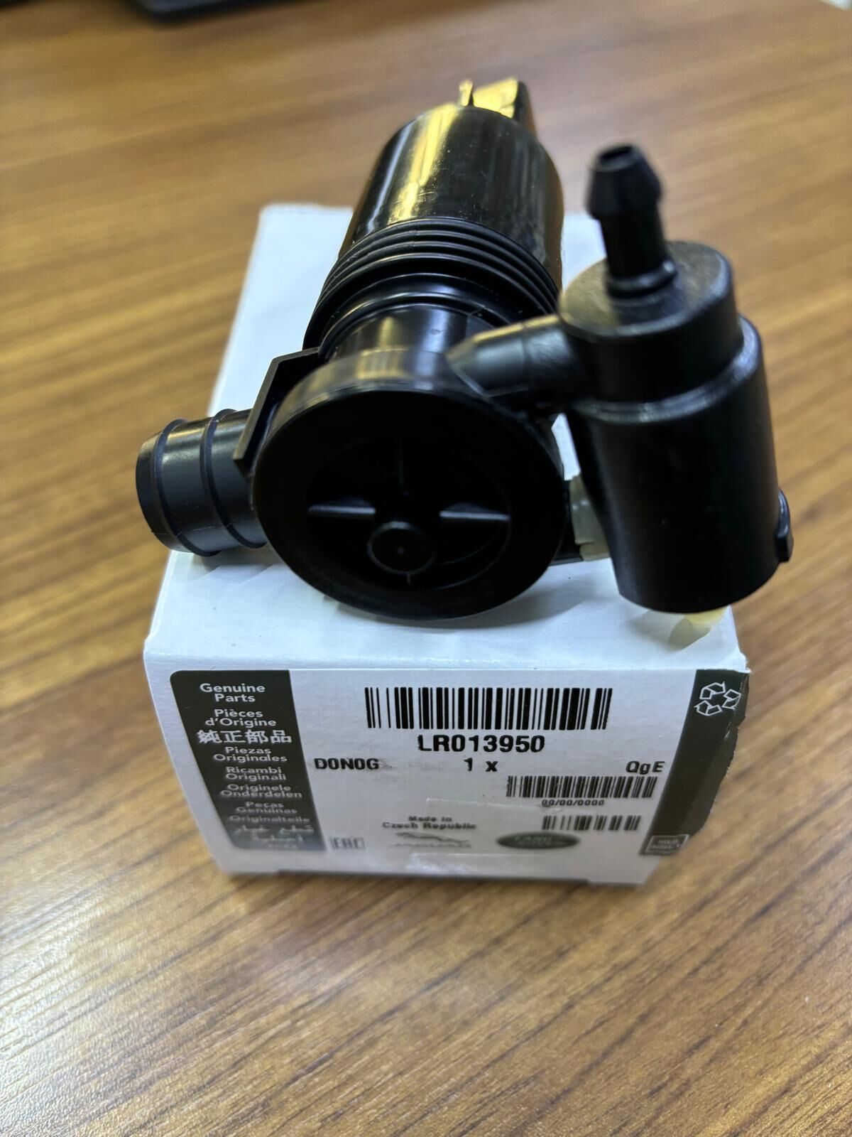 LR013950 - ÖN FAR FISKİYE POMPASI (DİSCOVERY SPORT/NWD4/EVOQUE) - Land Rover