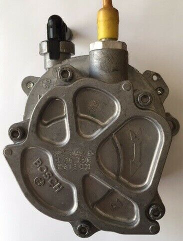 LR001852 - VAKUM POMPASI 3.6L(RR-2/SPORT) - Land Rover