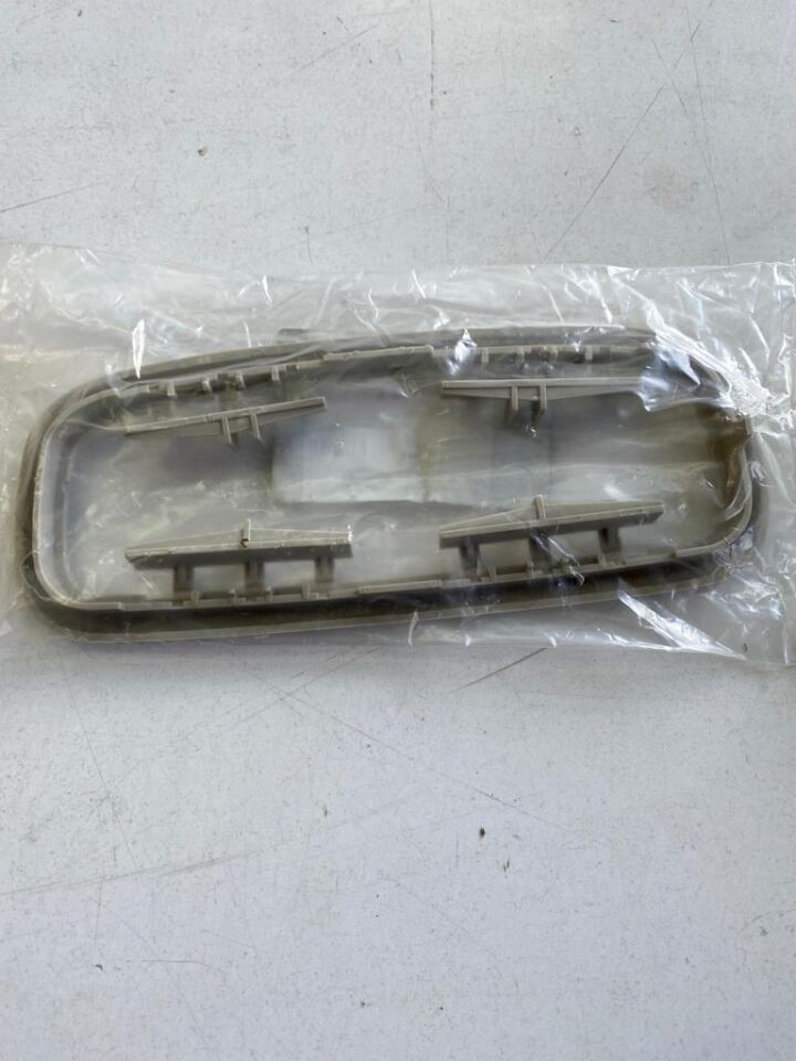 LR001945 - TAVAN LAMBA ARKA ÇERCEVESİ (2.2) - Land Rover